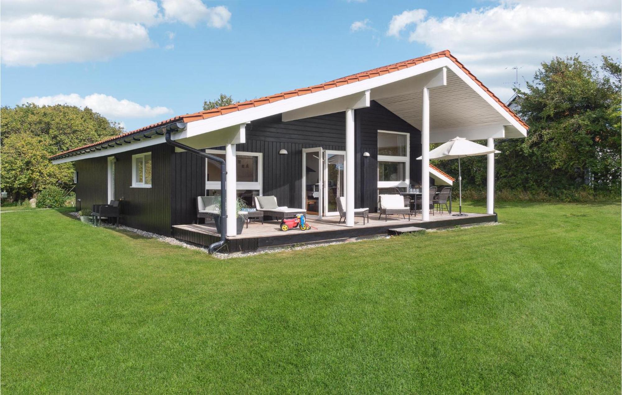 Amazing Home In Askeby With Sauna Eksteriør billede