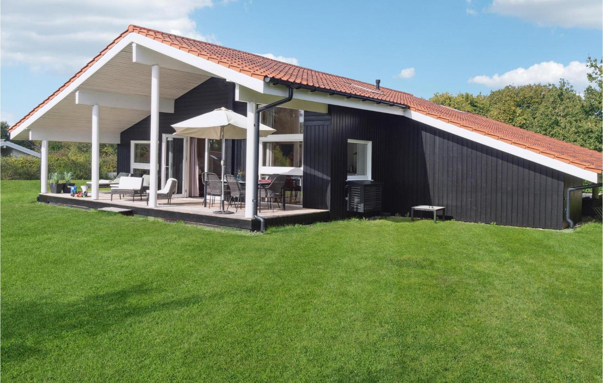 Amazing Home In Askeby With Sauna Eksteriør billede